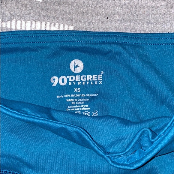 Cropped 90° leggings - Picture 2 of 2